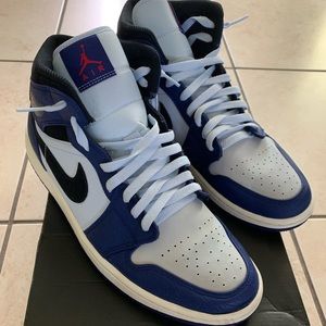 Jordan 1 Mid Royal Blue